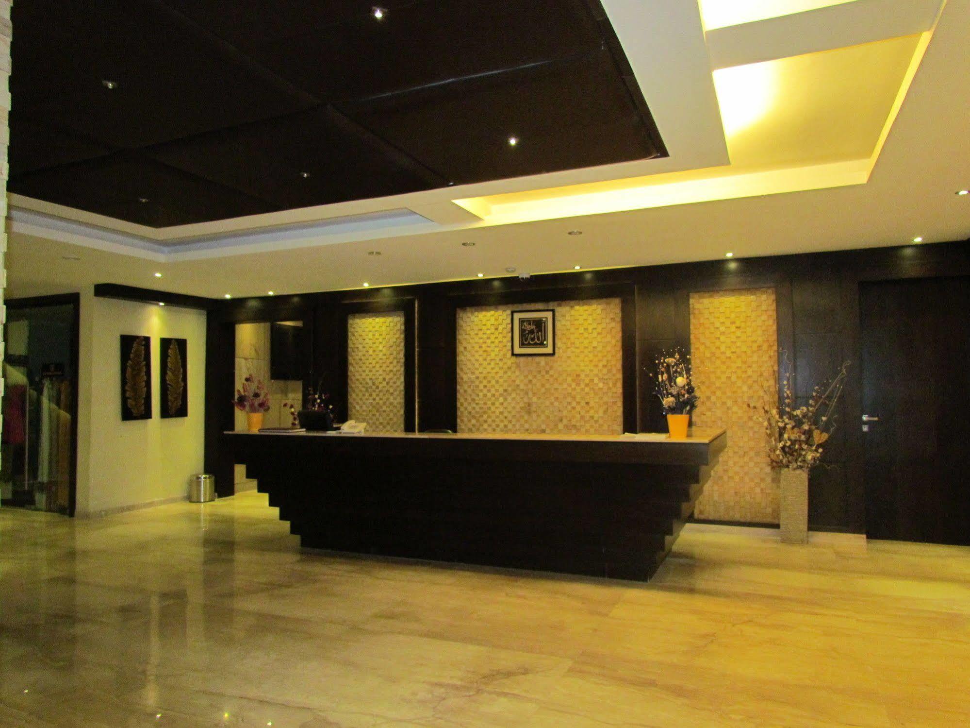 Hotel Pine Spring Wazir Bagh Σριναγκάρ Εξωτερικό φωτογραφία