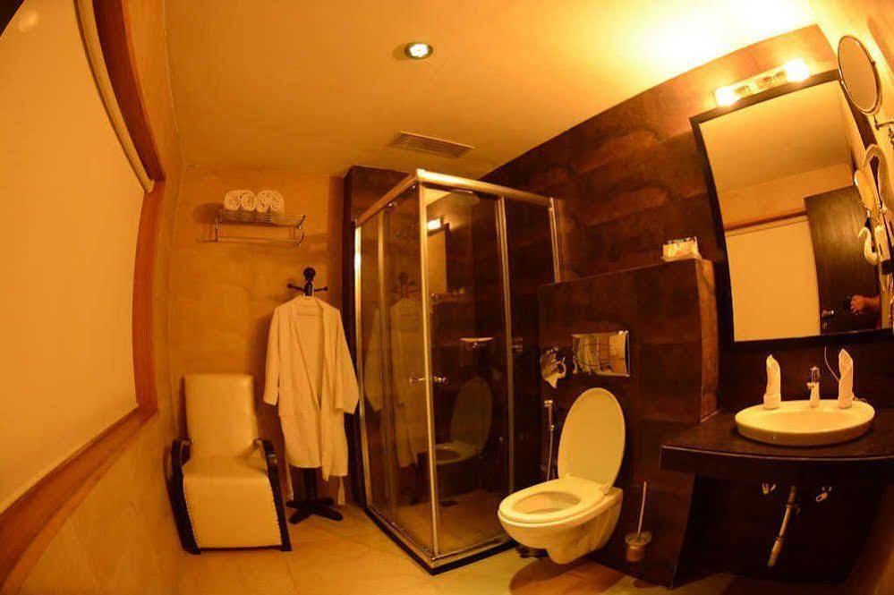 Hotel Pine Spring Wazir Bagh Σριναγκάρ Εξωτερικό φωτογραφία