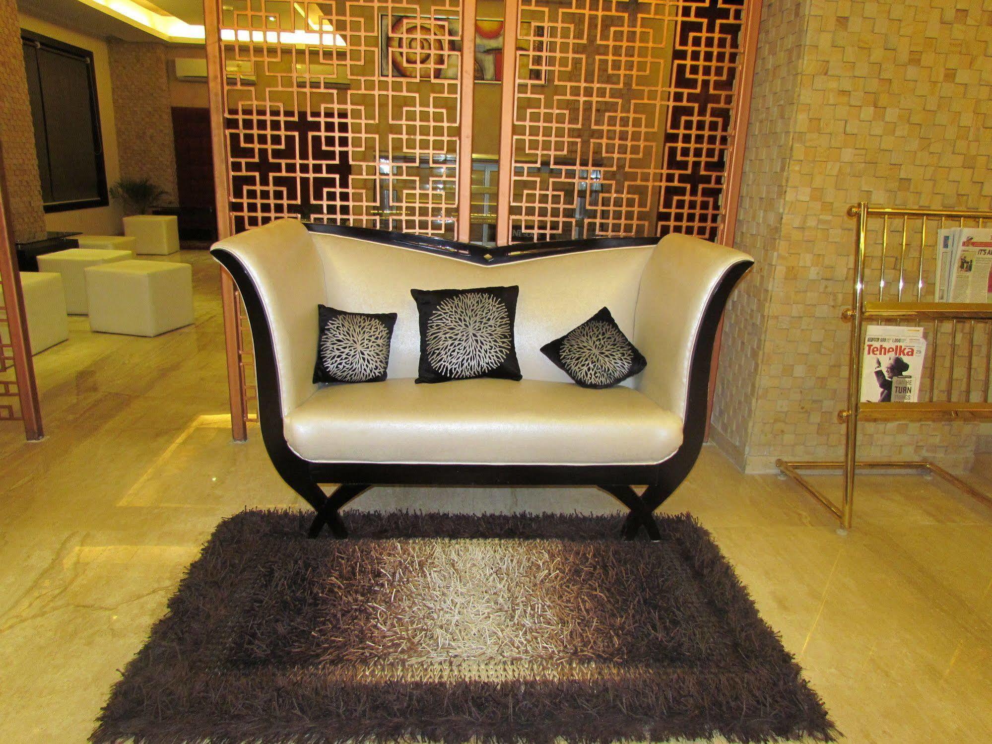 Hotel Pine Spring Wazir Bagh Σριναγκάρ Εξωτερικό φωτογραφία