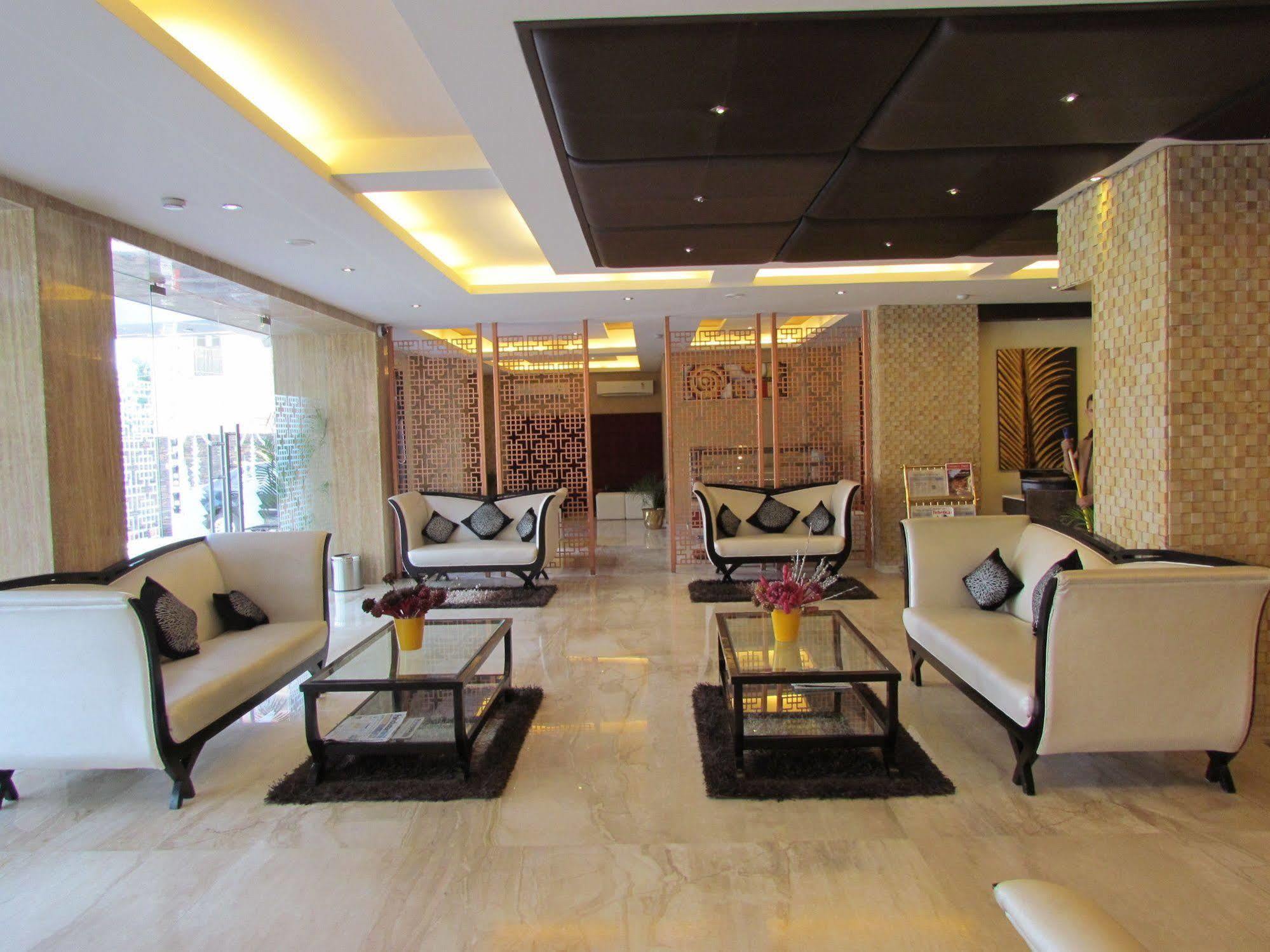 Hotel Pine Spring Wazir Bagh Σριναγκάρ Εξωτερικό φωτογραφία